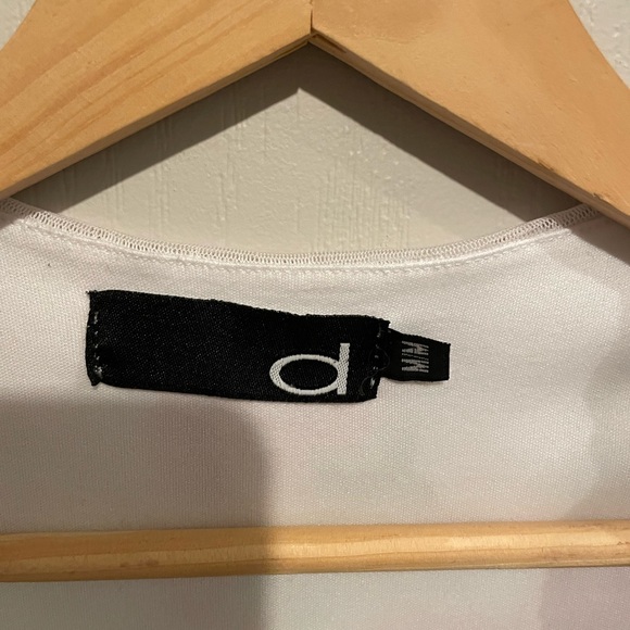 Dynamite Tank Top - Picture 3 of 3